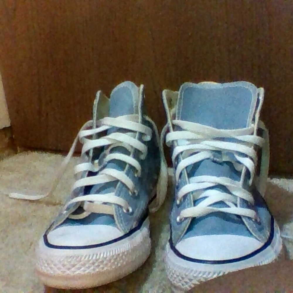 Converse Shoes - Picture 3 of 3